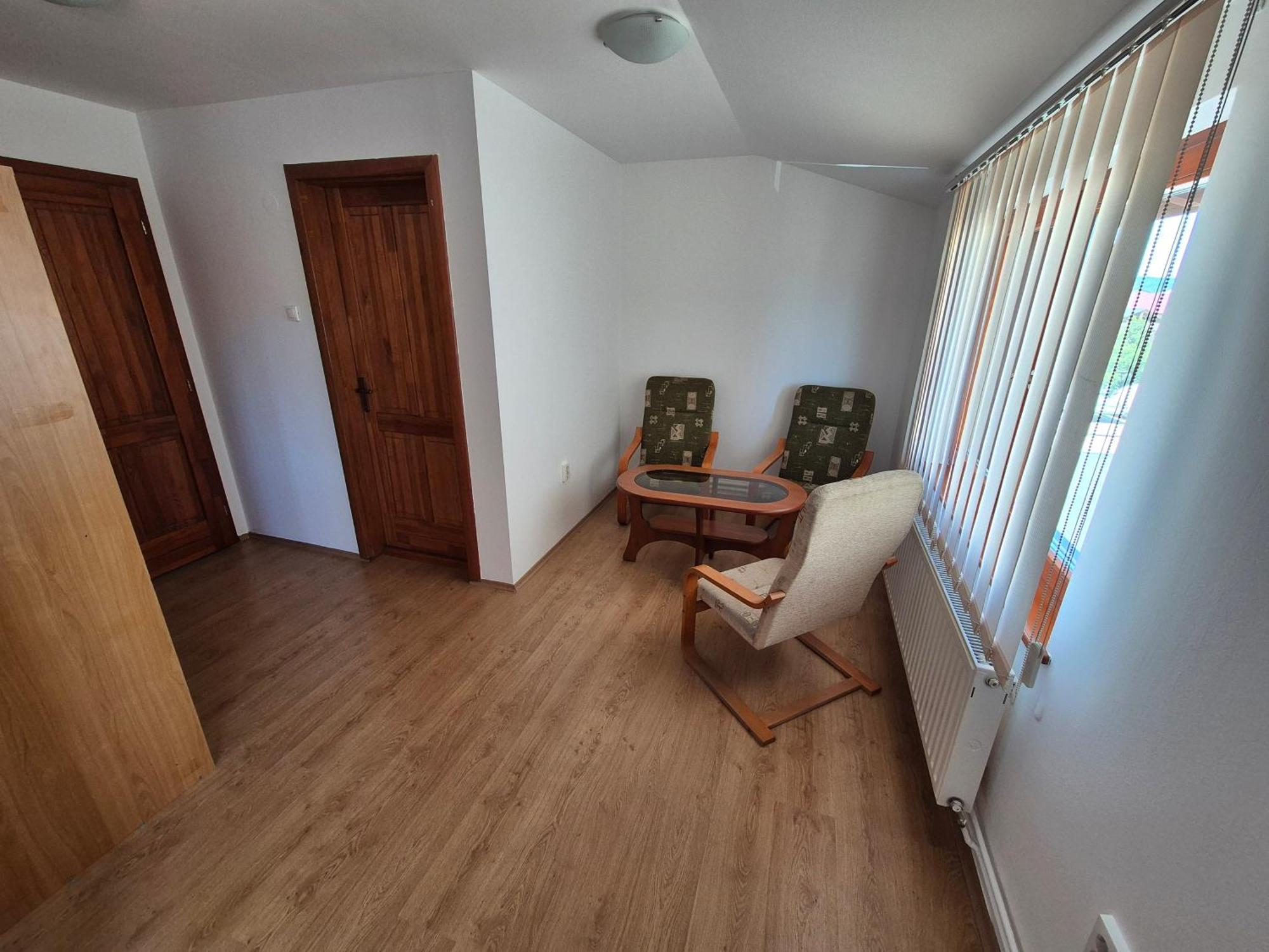 Wolf Apartments Sangeorgiu de Mures Ngoại thất bức ảnh